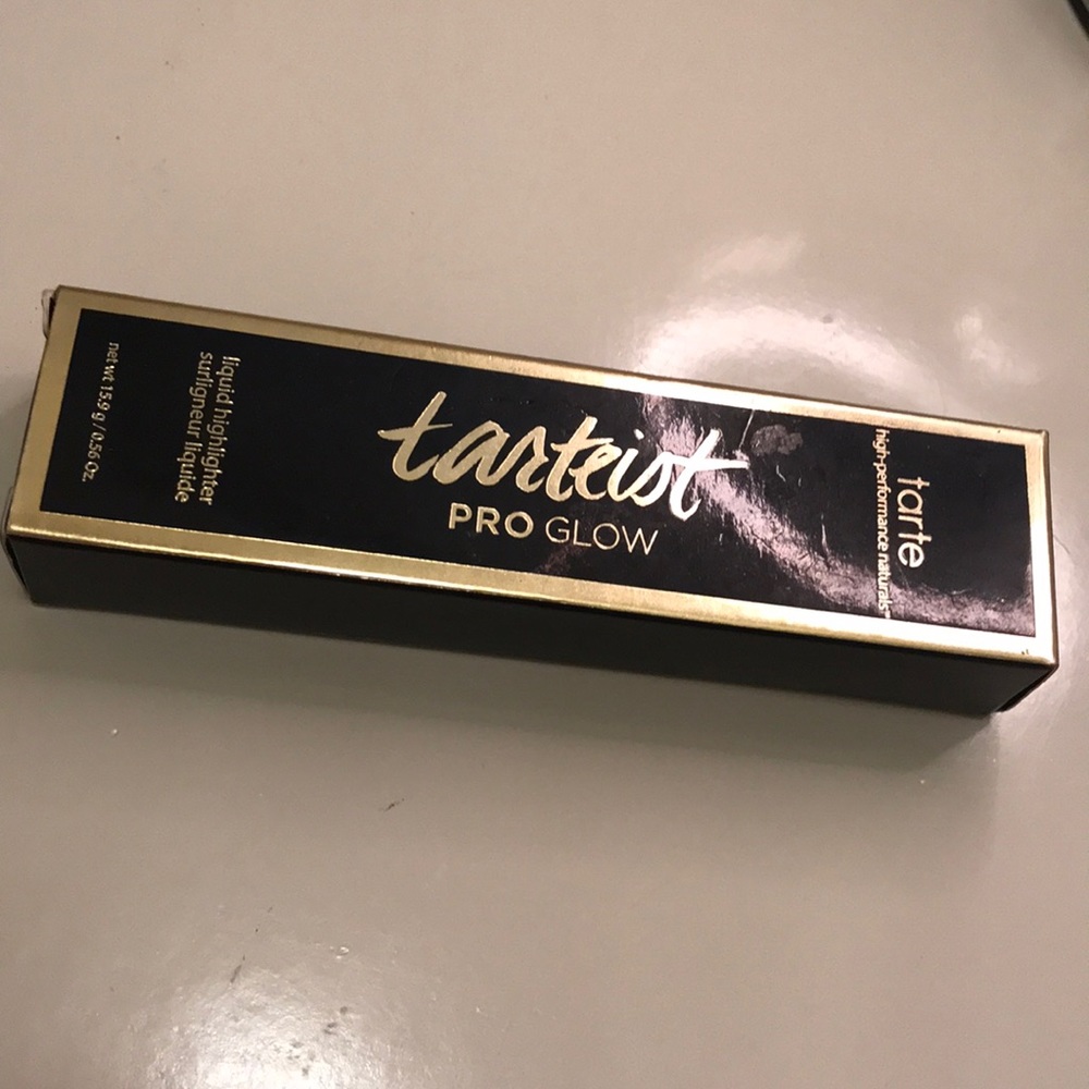 Tarteist pro glow highlighter
